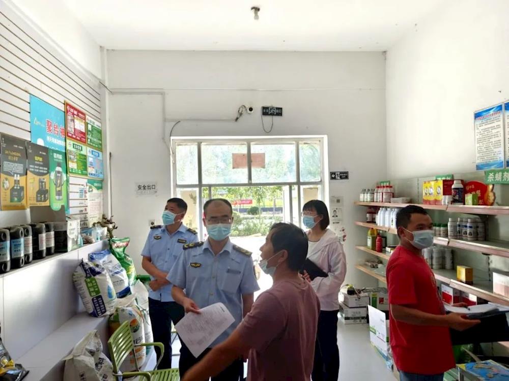 嚴把農資檢查護航三秋質量，消防藥劑助力農業安全增效